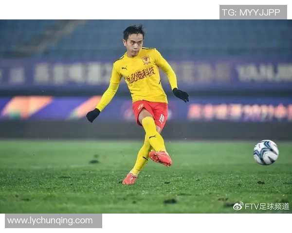 周娜专访：从绿茵场到人生舞台的足球旅程回顾与反思